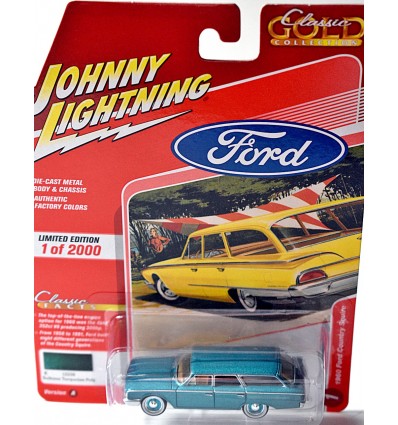 Johnny Lightning Classic Gold - 1960 Ford Country Squire Station Wagon