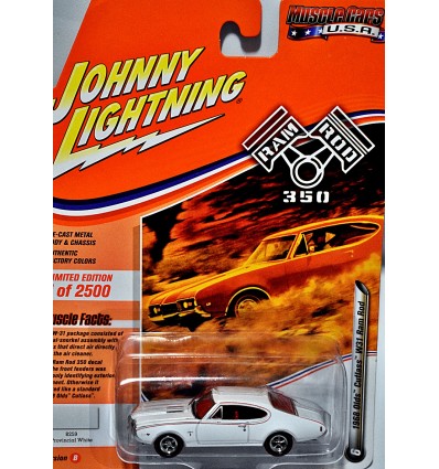 Johnny Lightning Muscle Cars USA -1968 Oldsmobile Cutlass W31 Ram Rod