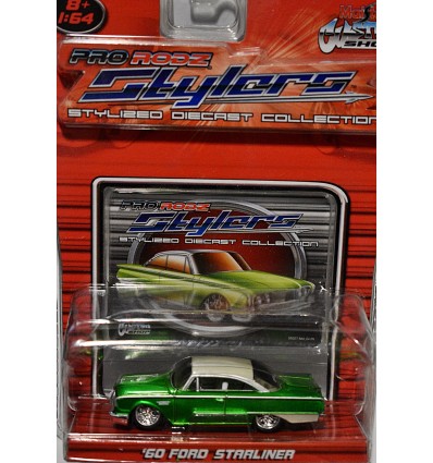 Maisto 1960 Ford Starliner - Global Diecast Direct