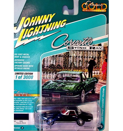 Johnny Lightning Classic Gold - 1965 Chevrolet Corvette Convertible w/Hardtop