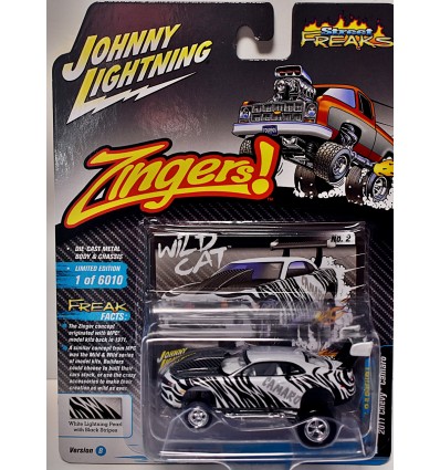 Johnny Lightning Street Freaks Zingers - White Lightning - 2011 Chevrolet Camaro