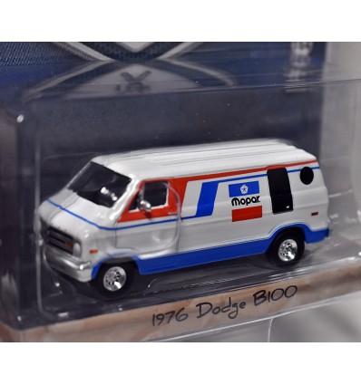 Greenlight - Blue Collar - 1976 Dodge B100 MOPAR Delivery Van