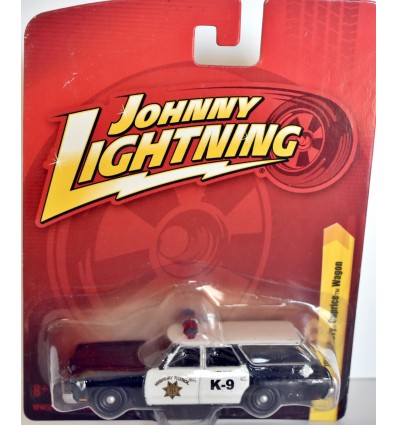 Johnny Lightning Forever 64 - Highway Patrol K9 1970's Chevrolet Caprice Estate Station Wagon