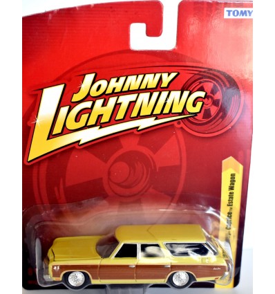 Johnny Lightning Forever 64 -1970's Chevrolet Caprice Estate Station Wagon