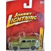 Johnny Lightning Forever 64 - 1950 Chevrolet Suburban Military Truck