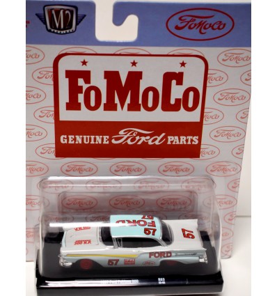 M2 Machines Driver Series 1957 Ford Fairlane 500 FOMOCO NASCAR Stock Car