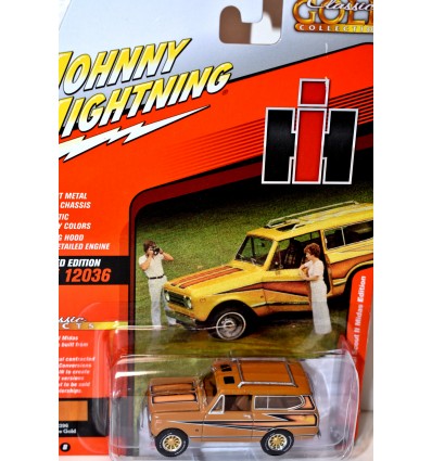 Johnny Lightning Classic Gold - 1979 International Scout II