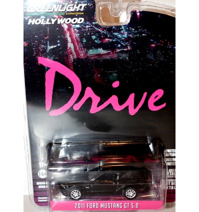 Greenlight Hollywood - Drive - 2011 Ford Mustang GT 5.0 Coupe