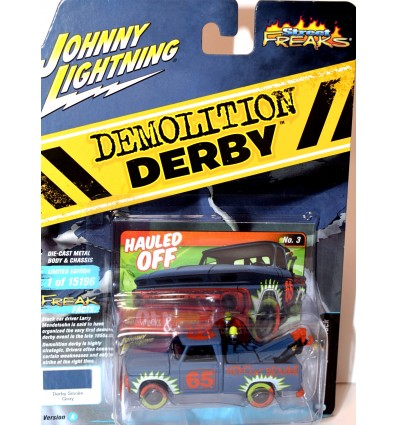 Johnny Lightning Street Freaks - Demolition Derby - 1965 Chevrolet C10 Tow Truck