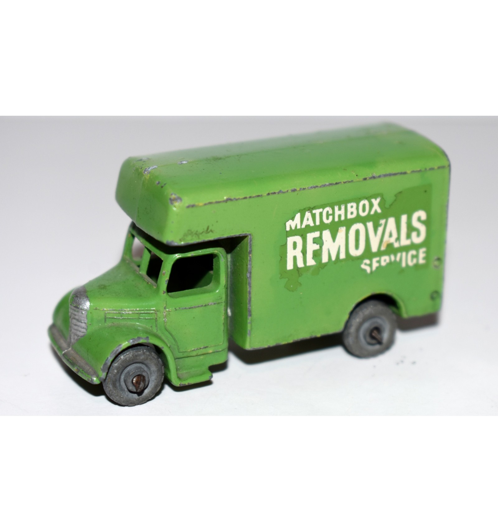 Matchbox Regular Wheels - 1957 - (MB17A) - Bedford Removals Van ...