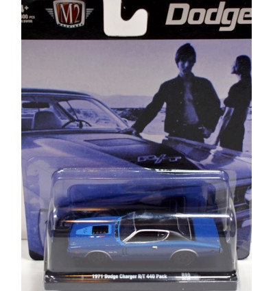 M2 Machines 1971 Dodge Charger R/T 440 6-Pack