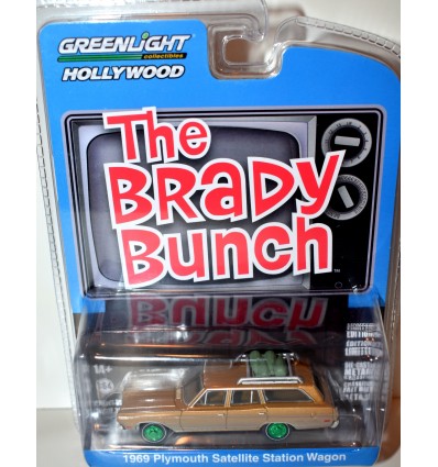 Greenlight Hollywood - Green Machine - The Brady Bunch - 1969 Plymouth Satellite Station Wagon