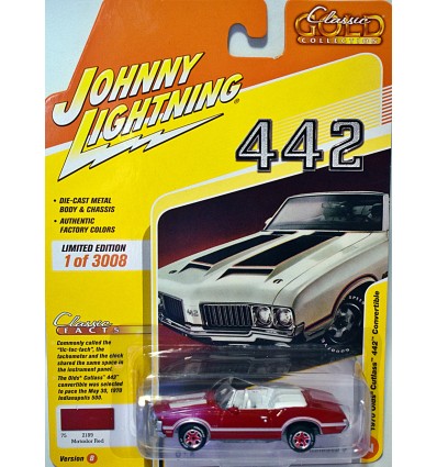 Johnny Lightning Classic Gold: 1970 Oldsmobile 442 Convertible