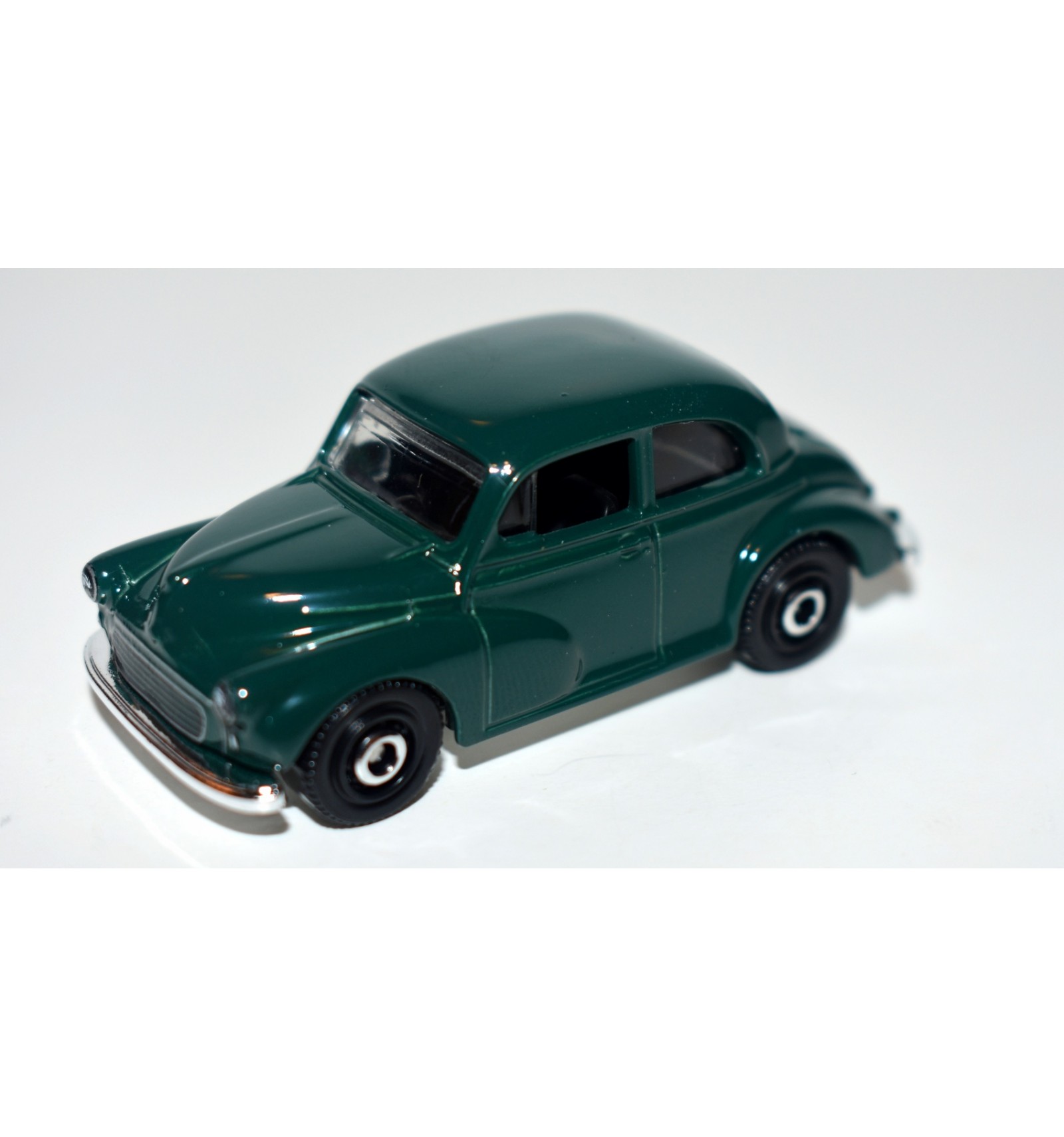 Matchbox - Morris Minor Saloon - Global Diecast Direct