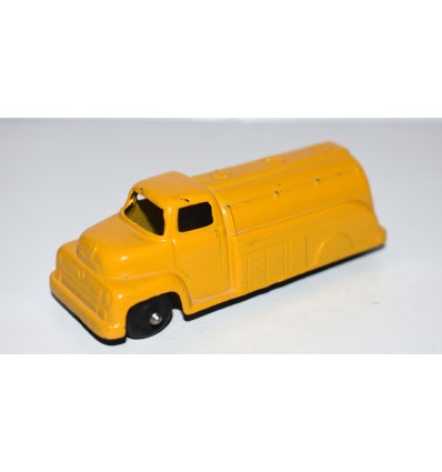 TootsieToy 1955 Ford C600 Oil Tanker Truck
