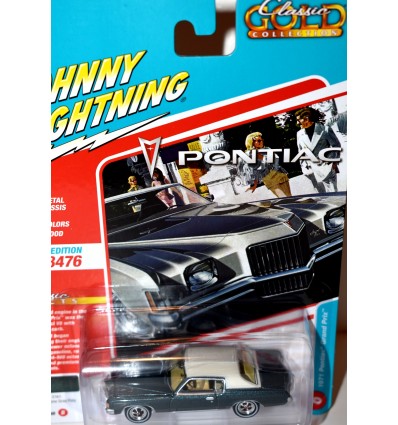 Johnny Lightning Classic Gold 1971 Pontiac Grand Prix
