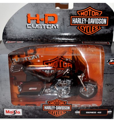 Maisto Harley Davidson - 2013 FLHTK Electra Glide Ultra Limited