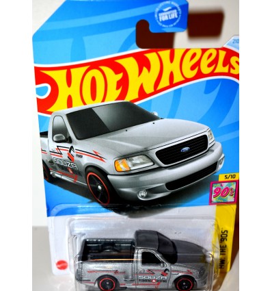 Hot Wheels - 1999 Ford F-150 SVT Lightning Pickup Truck