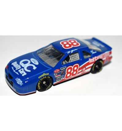 Revell Dale Jarrett Quality Care Ford Thunderbird NASCAR Stock Car