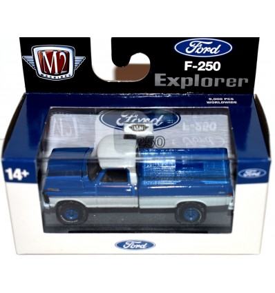 M2 Machines Auto-Thentics - 1972 Ford F-250 Custom 4x4 Pickup Truck