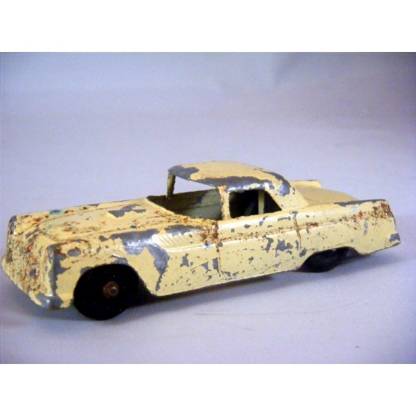 Global Diecast Direct Junkyard - TootsieToy 1955 Ford Thunderbird Coupe