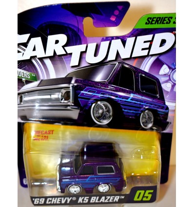 MGA Entertainment - CarTuned - 1969 Chevy K5 Blazer
