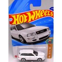 Hot Wheels 1994 Audi Avant RS2 Station Wagon