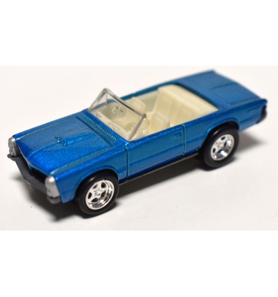 Johnny Lightning - 1965 Pontiac GTO