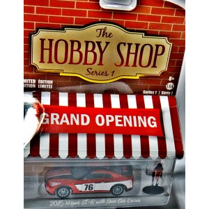 Greenlight Hobby Shop - Nissan GT-R with Race Car Driver