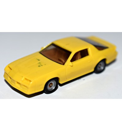 Monogram Mini Exacts - Chevrolet Camaro IROC Z-28