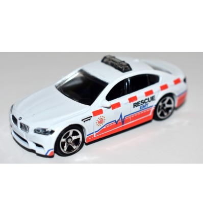 Matchbox - BMW M5 EMS Rescue