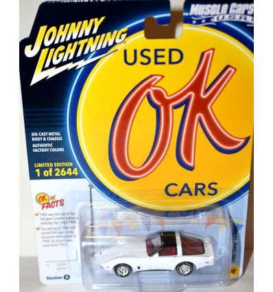 Johnny Lightning Muscle Cars USA - Limited Edition 1982 Chevrolet Corvette