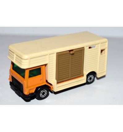 Matchbox (MB 40B-2) - Horse Box