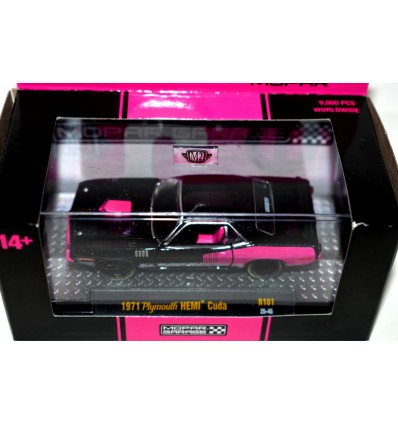 M2 Machines Auto-Thentics - MOPAR Garage - 1971 Plymouth Hemi Cuda