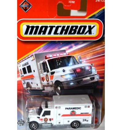 Matchbox - International Terrastar Ambulance