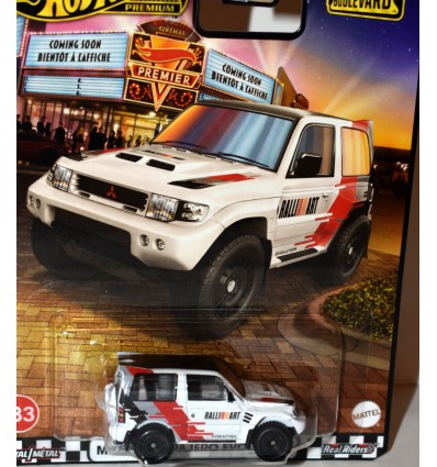 Hot Wheels Premium - Boulevard - Mitsubishi Pajero Evolution