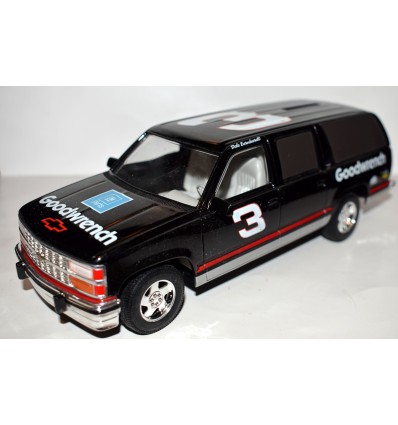 Brookfield Collectors Guild - Dale Earnhardt 1993 Chevrolet Goodwrench Suburban Bank