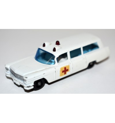 Matchbox Regular Wheels (54B-2) S&S Cadillac Ambulance