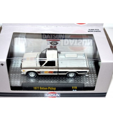 M2 Machines Auto-Thentics - 1977 Datsun Pickup Truck