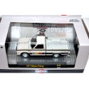M2 Machines Auto-Thentics - 1977 Datsun Pickup Truck