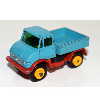 Matchbox Regular Wheels - Mercedes-Benz Unimog