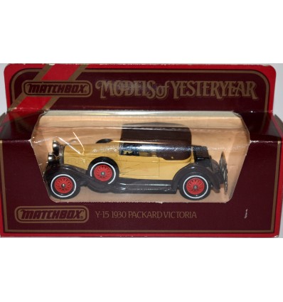 Matchbox Models of Yesteryear Packard Victoria