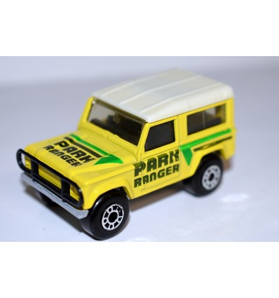 Matchbox - Land Rover Defender 90 Safari