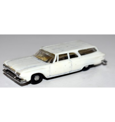 Revell HO Scale - 1961 Plymouth Suburban Station Wagon