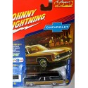 Johnny Lightning - Classic Gold - Limited Edition 1973 Chevrolet Caprice Station Wagon