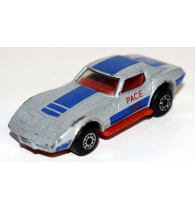 Matchbox - Chevrolet Corvette C3 Coupe Pace Car
