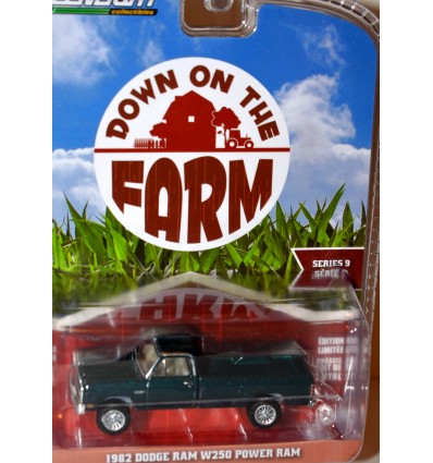 Greenlight - Down On The Farm - 1982 Dodge RAM W250 Power RAM