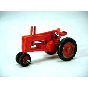 Ertl - Farmall Tractor