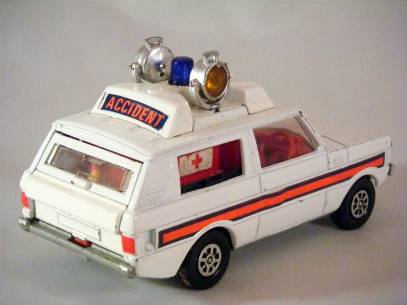 Corgi (461) Range Rover Vigilant Police Truck with Accessories