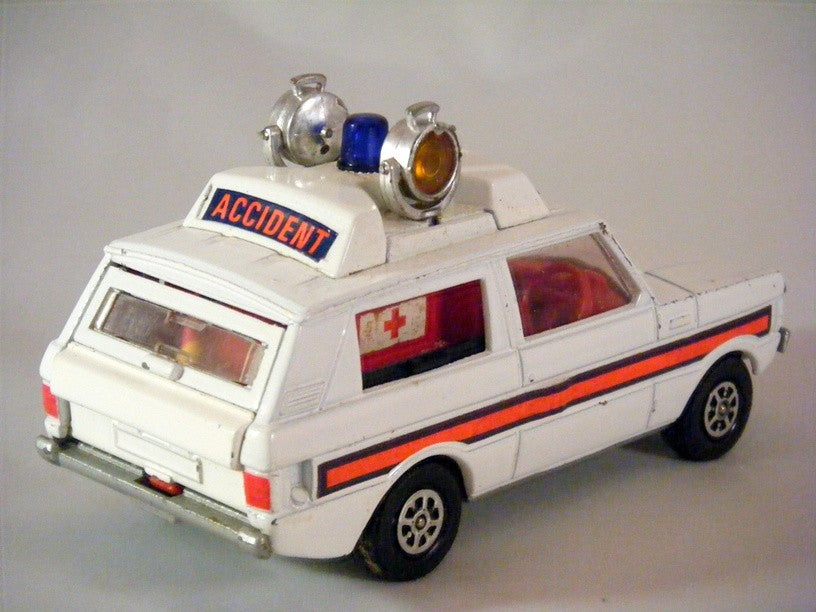 Corgi (461) Range Rover Vigilant Police Truck with Accessories